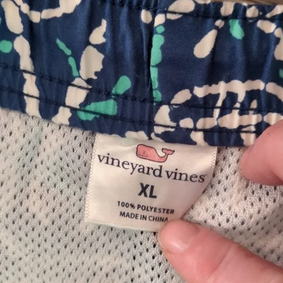 Vineyard Vines Blue Fish Swim Trunks Size XL